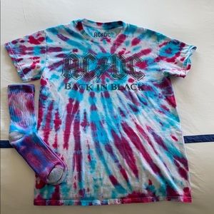 CLEARANCE!! Tie dye bundle